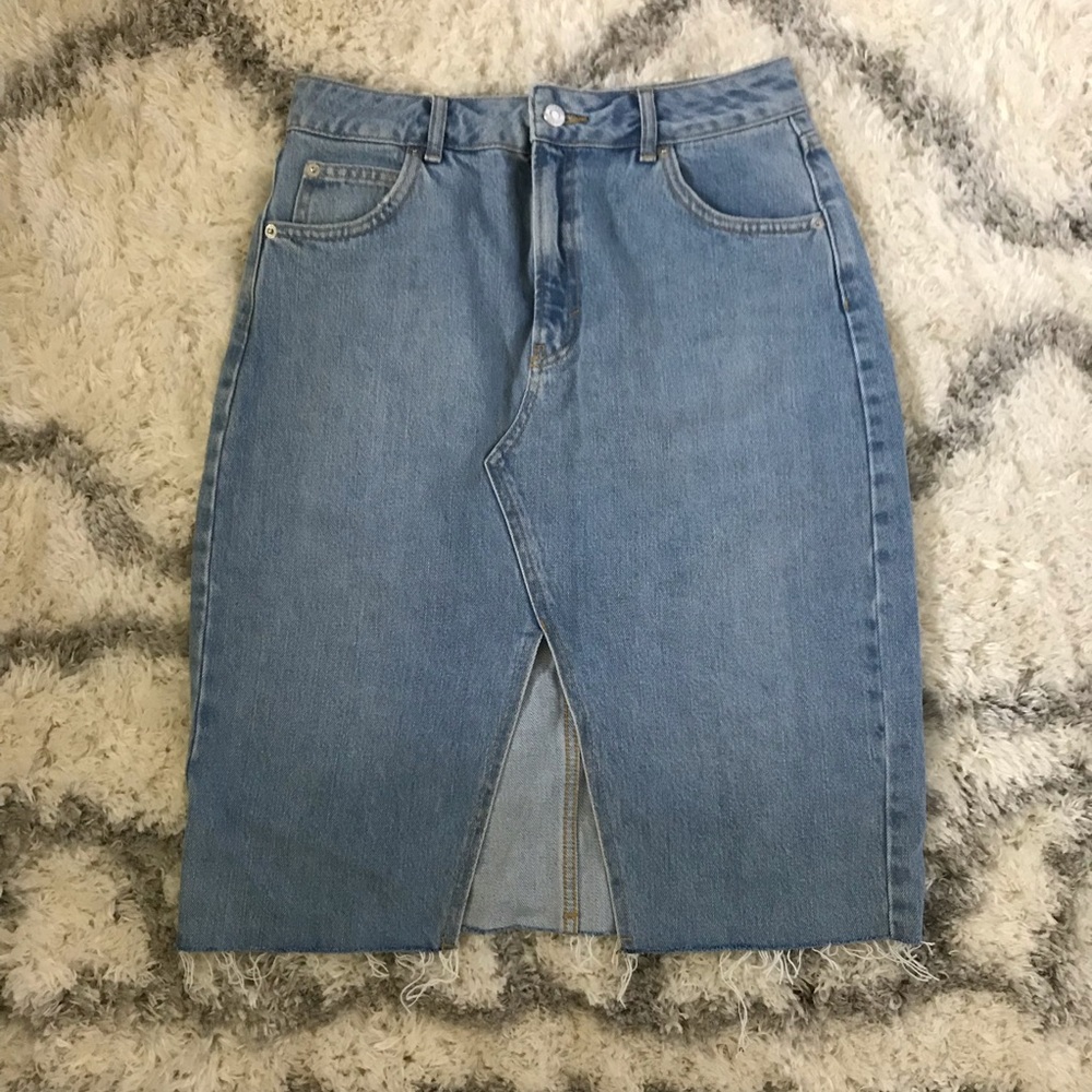 TOP SHOP denim mid length.